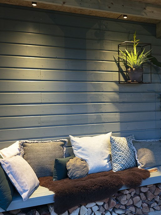 Mini Scope ceiling spotlight in ceiling