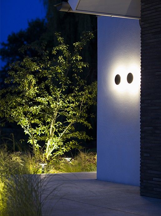 in-lite Disc Wall 100-230V light illuminating walkway.